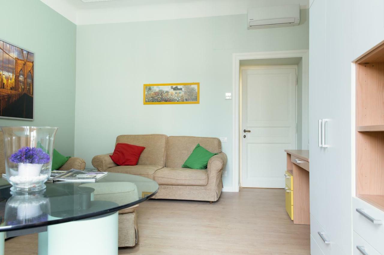 Beautiful Apartment In San Giovanni Close To Colosseo Róma Kültér fotó